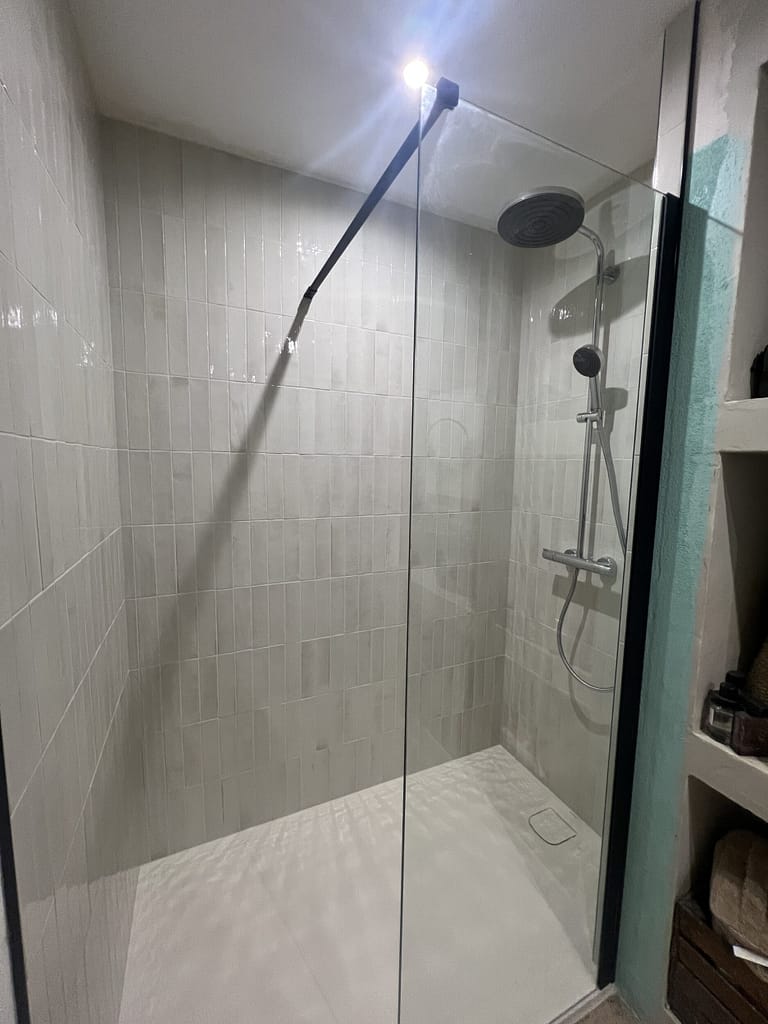 Rénovation salle de bain à Rots - Pose de zellige à Caen - Dumaine Carrelage